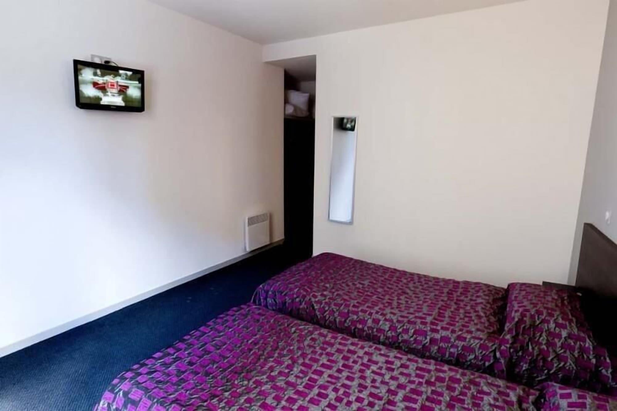 Hotel Saint Etienne Lourdes Esterno foto