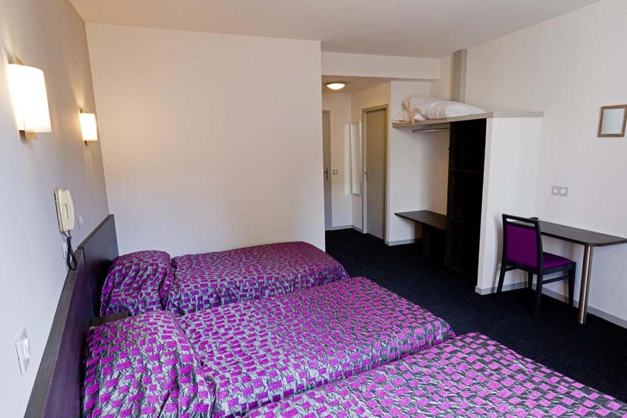 Hotel Saint Etienne Lourdes Esterno foto