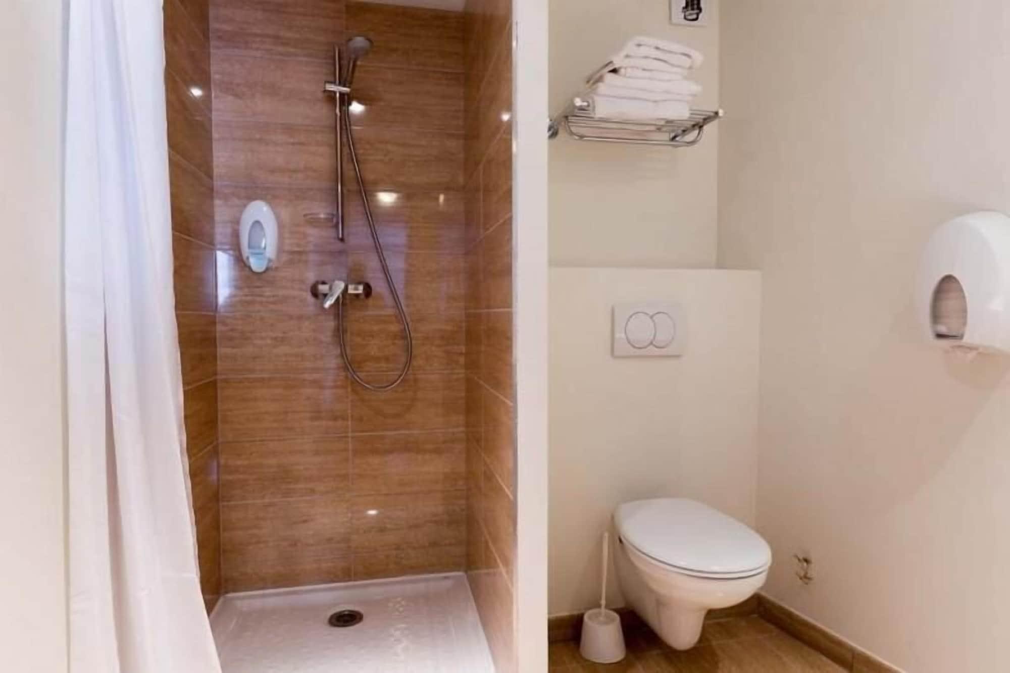 Hotel Saint Etienne Lourdes Esterno foto