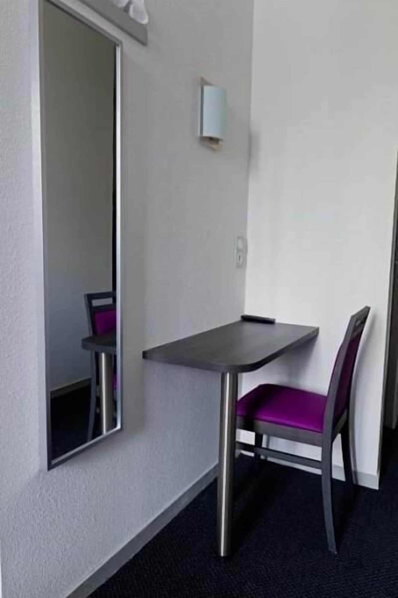 Hotel Saint Etienne Lourdes Esterno foto