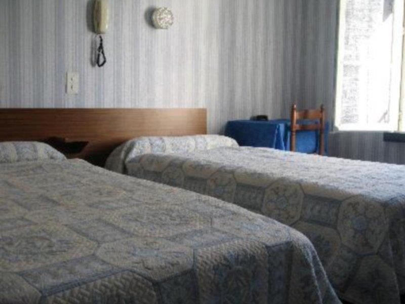 Hotel Saint Etienne Lourdes Camera foto