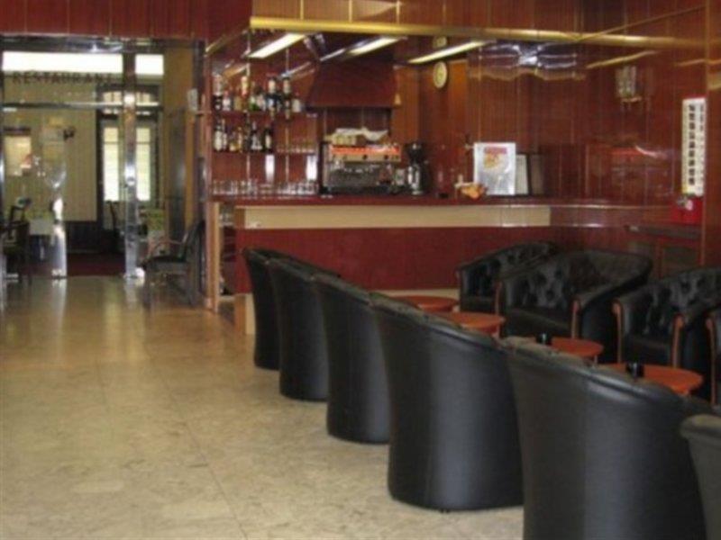Hotel Saint Etienne Lourdes Interno foto
